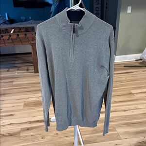 Izod Men's Gray Zip-Up Sweater